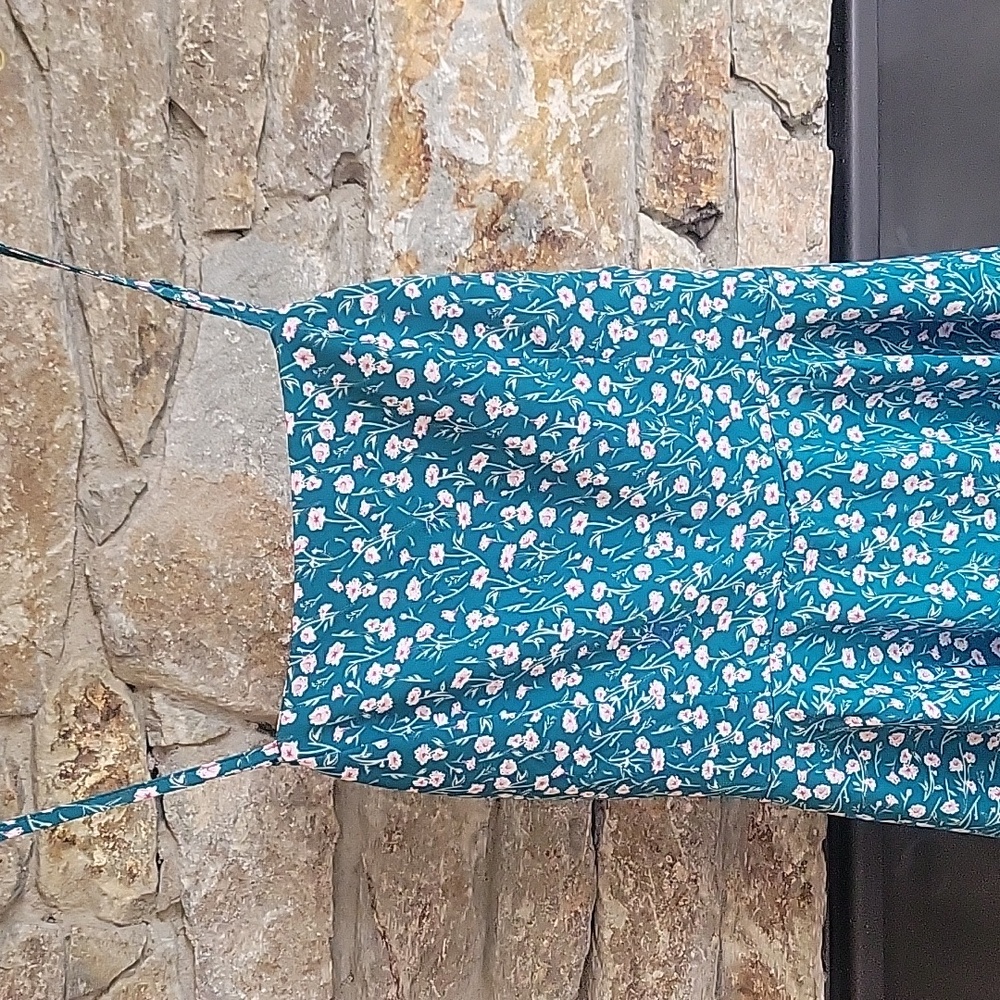 Romper - Picture 2 of 5